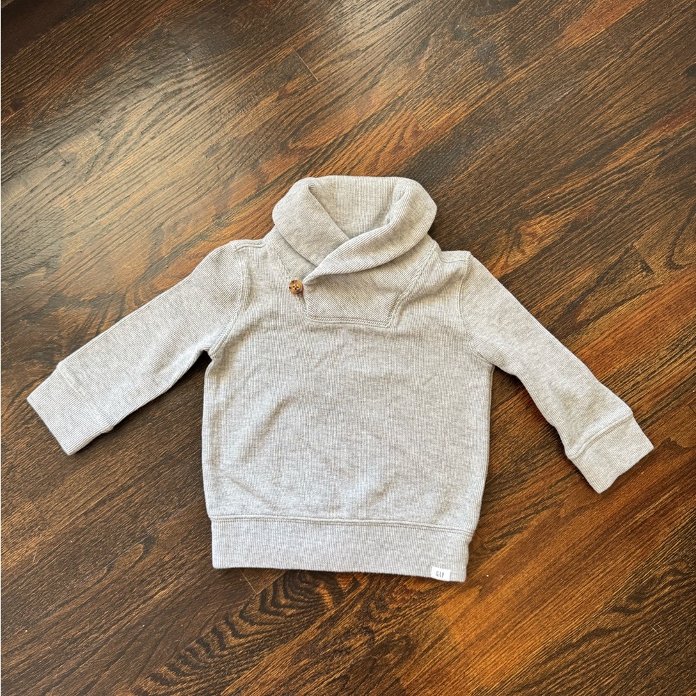 GAP Cozy Gray Kids Sweatshirt Size 18-24 Months